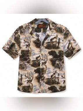 Bluff Creek Outfitters Size Medium Buck Theme Button Down Cotton Shirt
